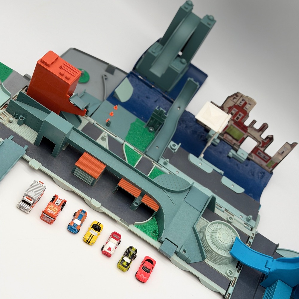 Vintage Micro Machines Super City Service Center Semi Truck Playset with 7 Cars